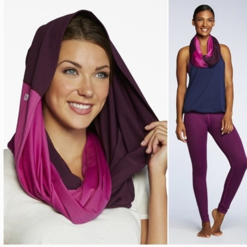 Fabletics inifitiy scarf